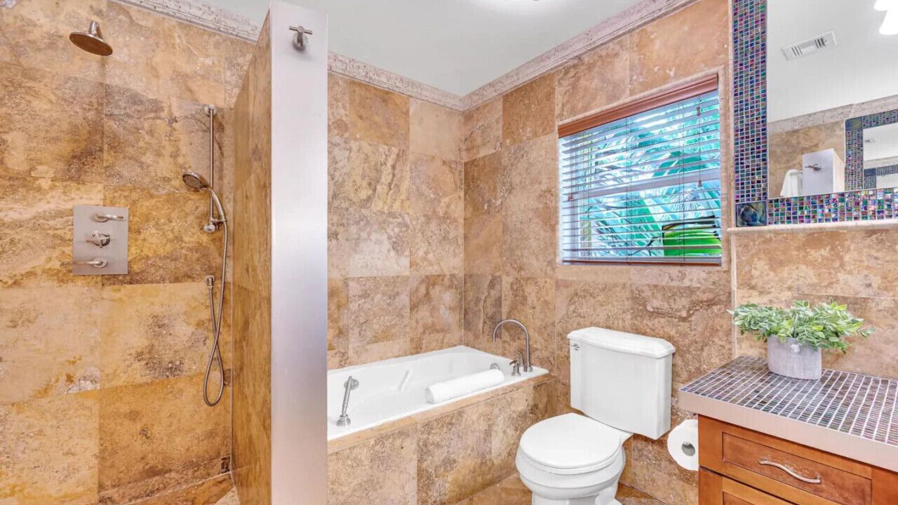 Photo of Bathroom in Birch Park Finger Streets