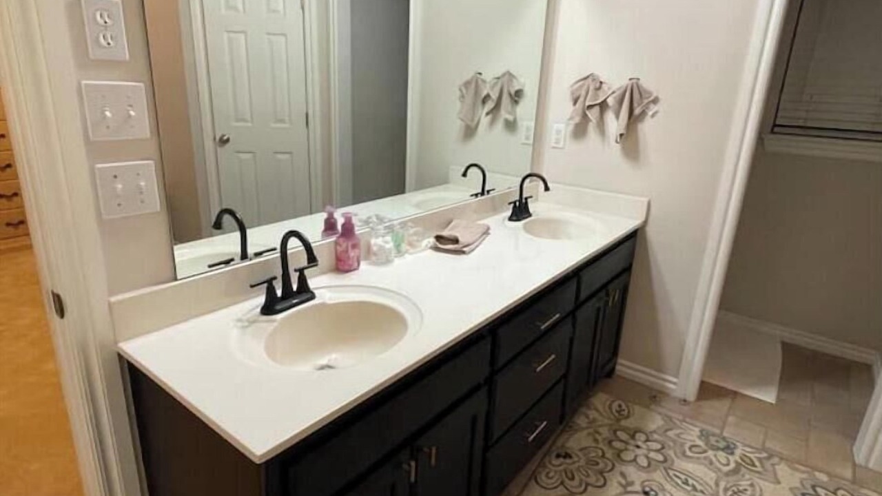 Photo of Bathroom in Yukon