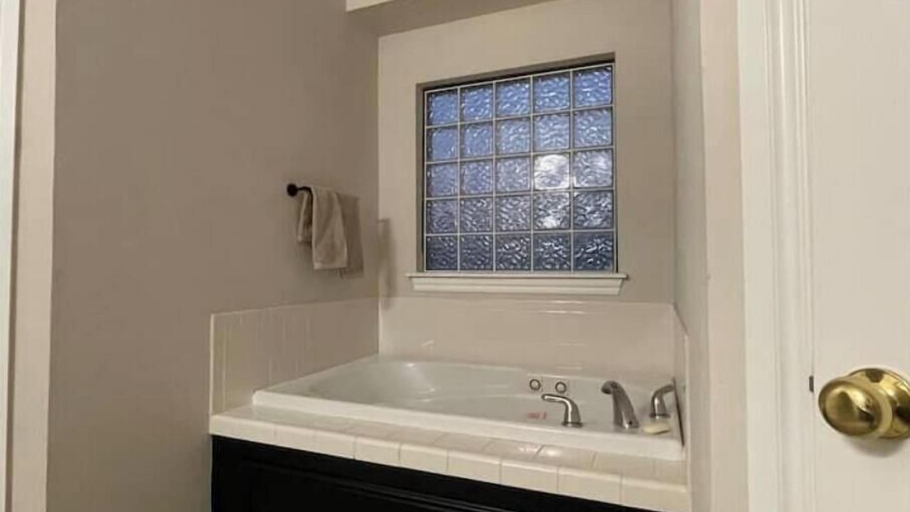Photo of Bathroom in Yukon