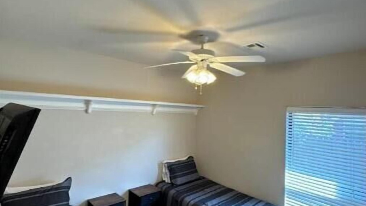 Photo of Bedroom in Yukon
