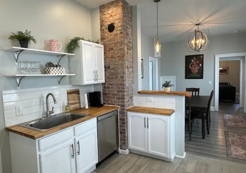 Photo of Kitchen in Front Park