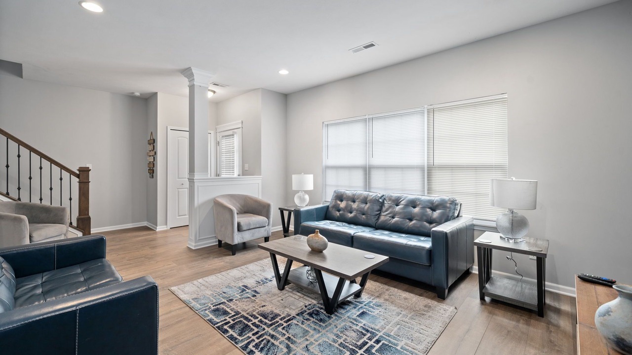 Photo of Livingroom in Crown Point