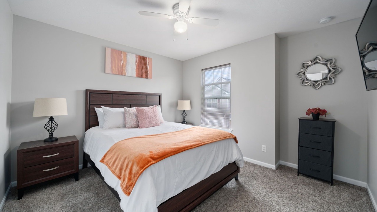 Photo of Bedroom in Crown Point