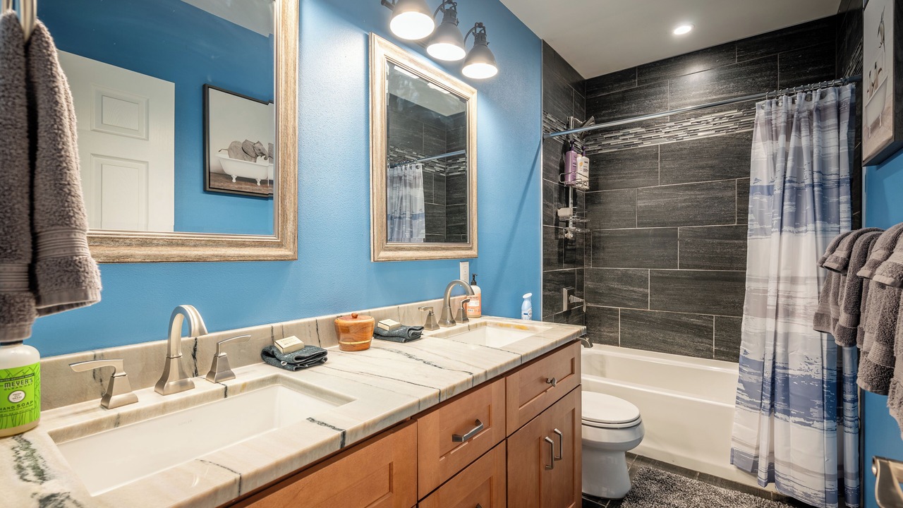 Photo of Bathroom in Green Lake