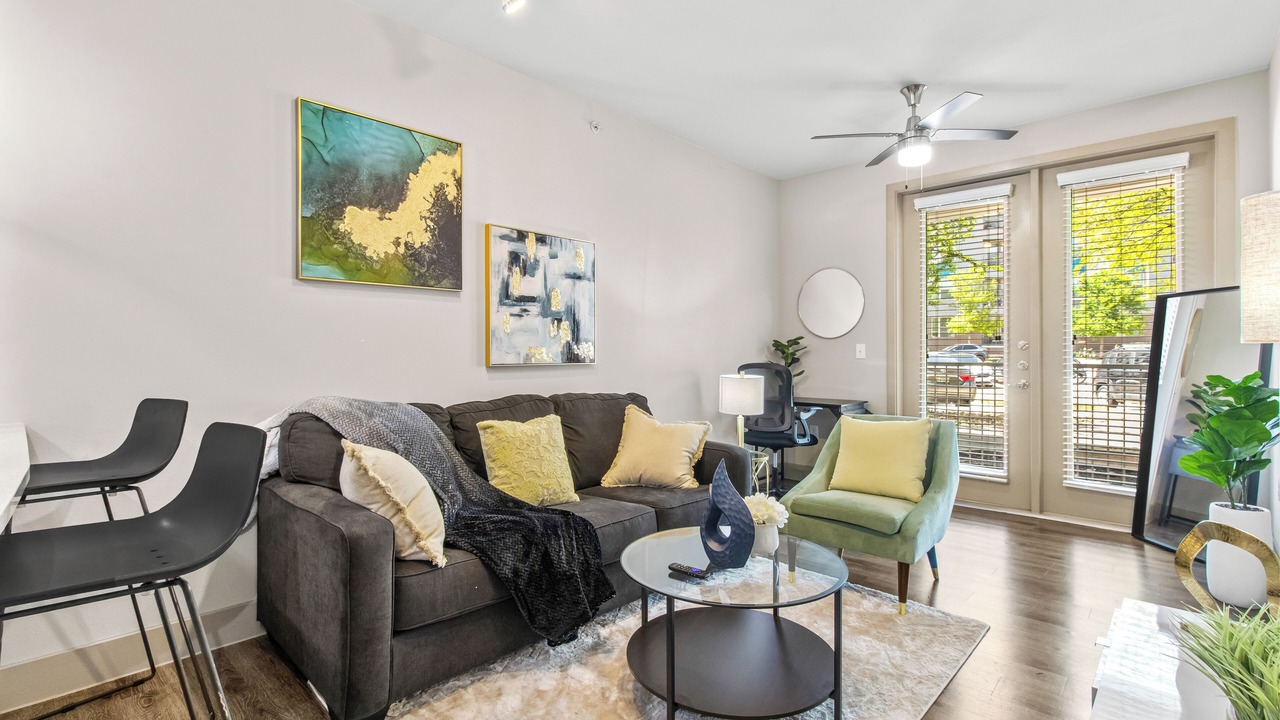 Photo of Livingroom in Chestnut