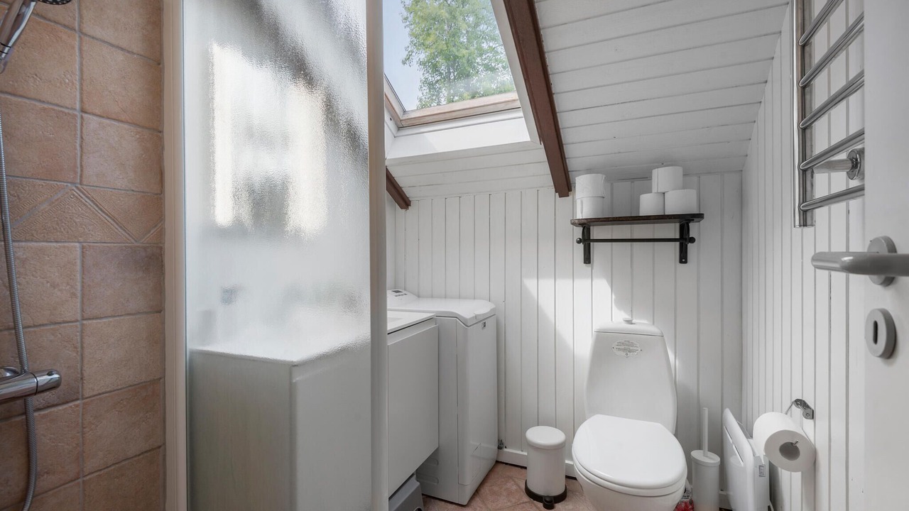 Photo of Bathroom in Jegum