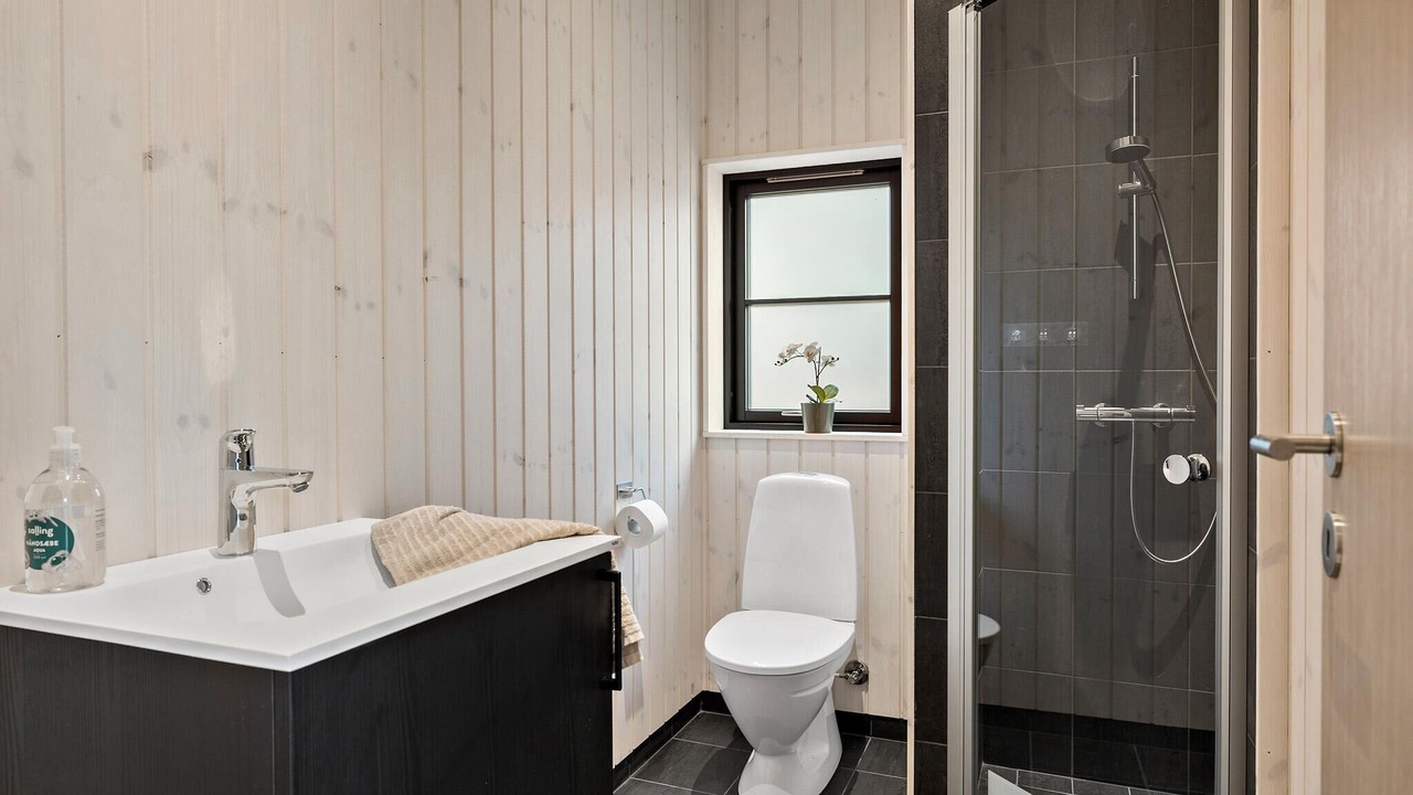 Photo of Bathroom in Holloselund