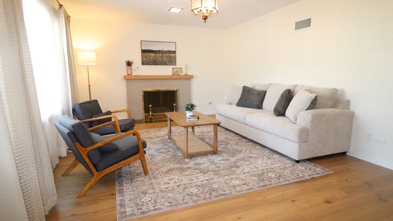 Photo of Livingroom in Scott City