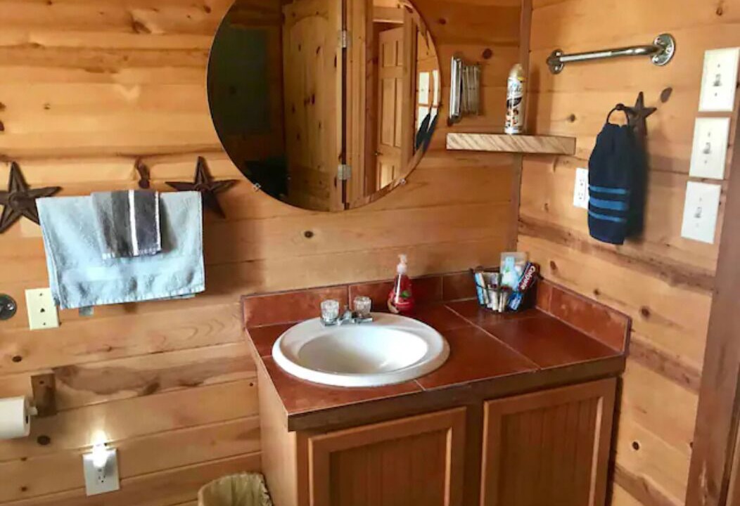Photo of Bathroom in Alpine