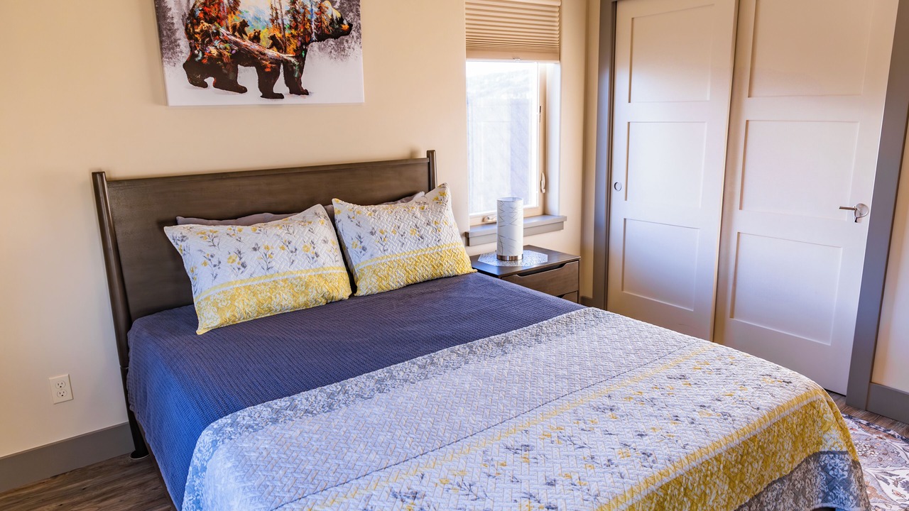 Photo of Bedroom in Homer