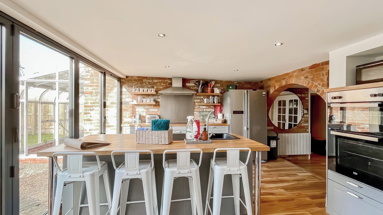 Photo of Others in Trowle Common