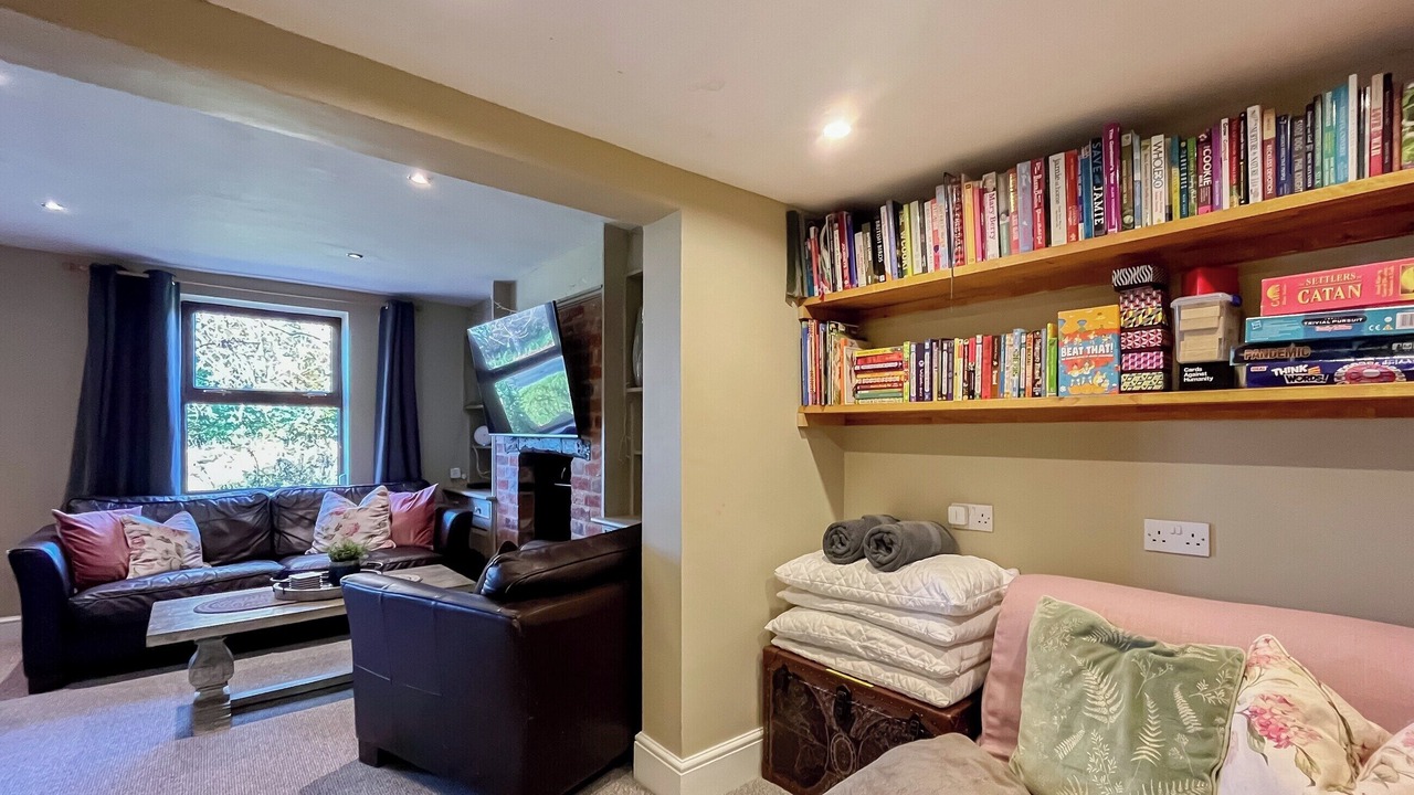 Photo of Others in Trowle Common