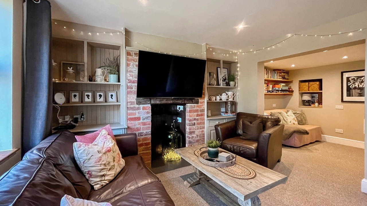 Photo of Others in Trowle Common