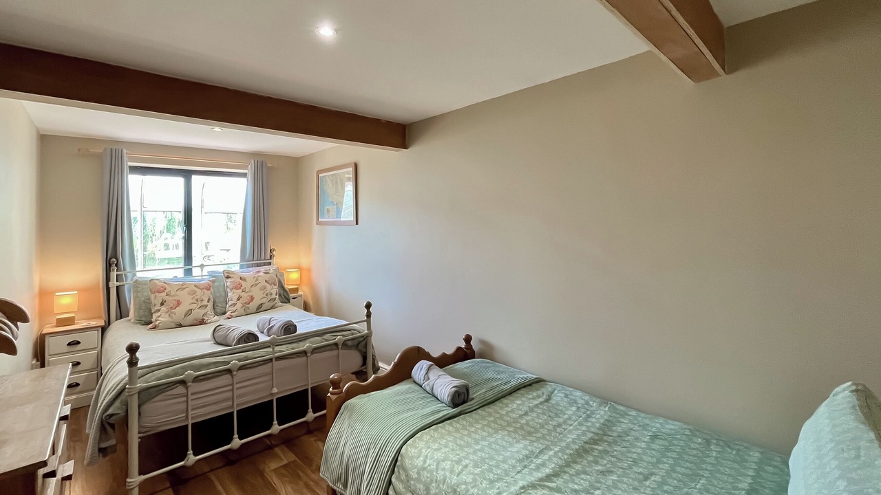 Photo of Others in Trowle Common