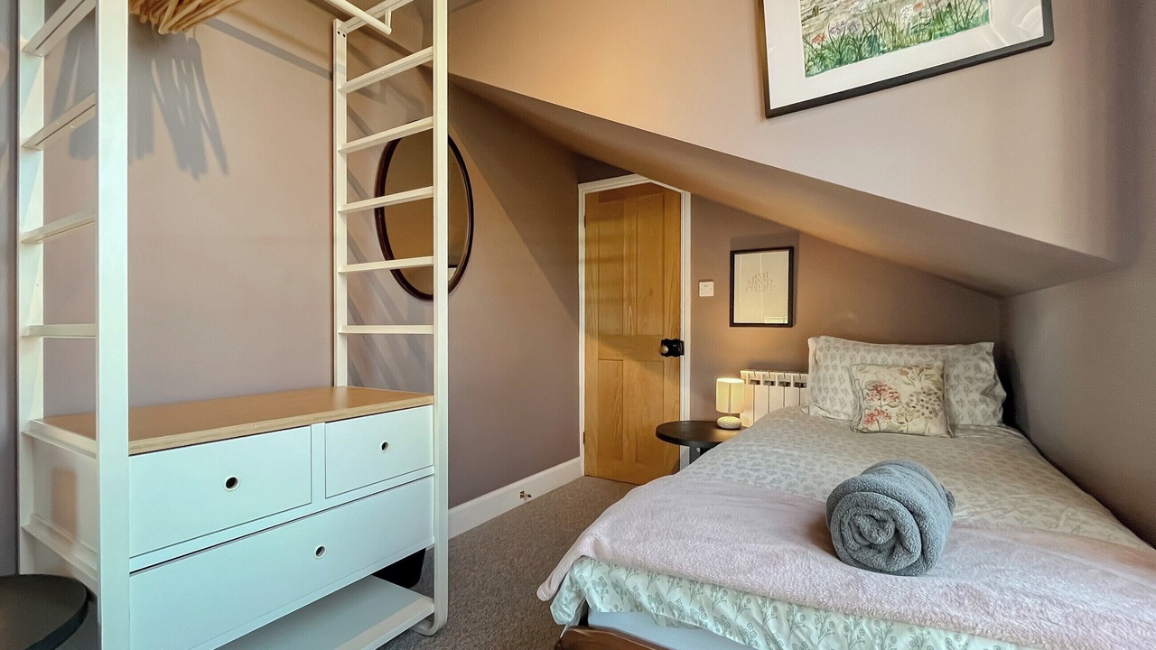 Photo of Others in Trowle Common