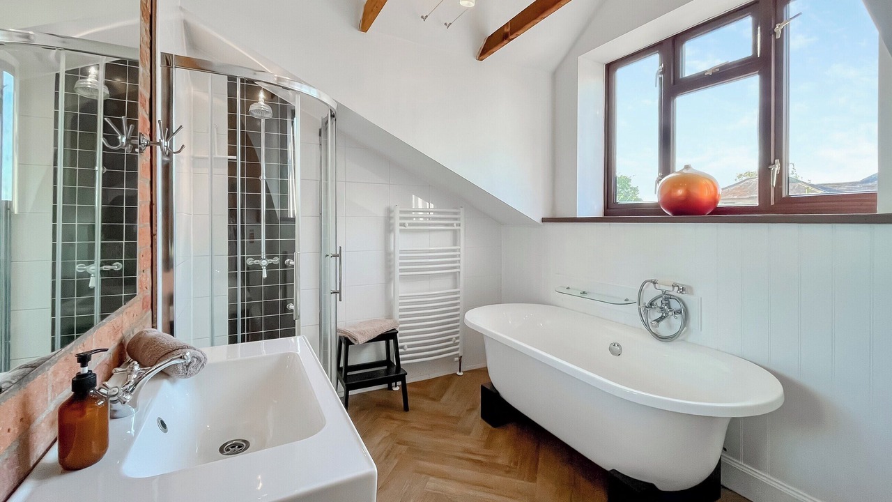 Photo of Bathroom in Trowle Common