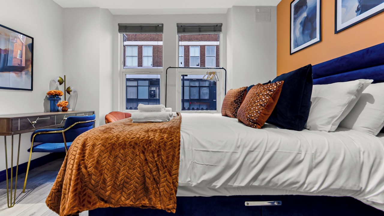 Photo of Bedroom in Hammersmith and Fulham