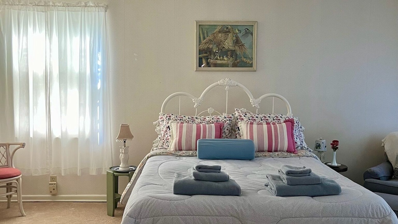Photo of Bedroom in Winfield