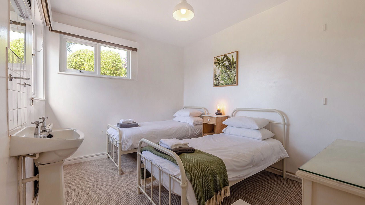 Photo of Others in Hope-Cove