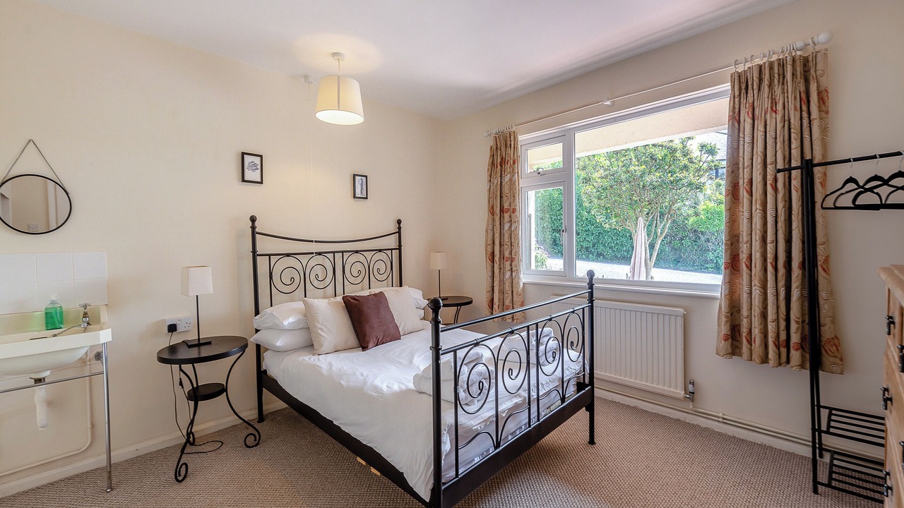 Photo of Others in Hope-Cove