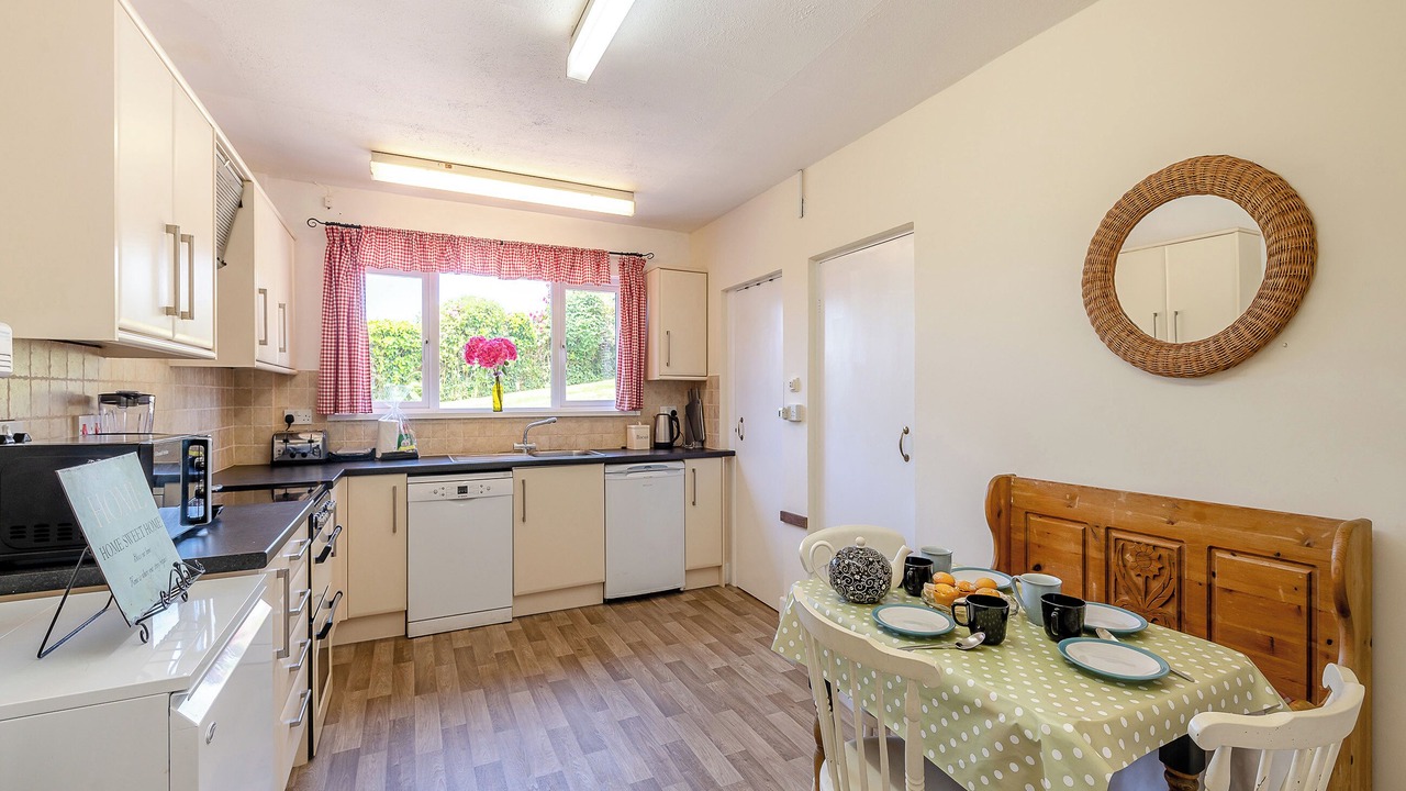 Photo of Others in Hope-Cove