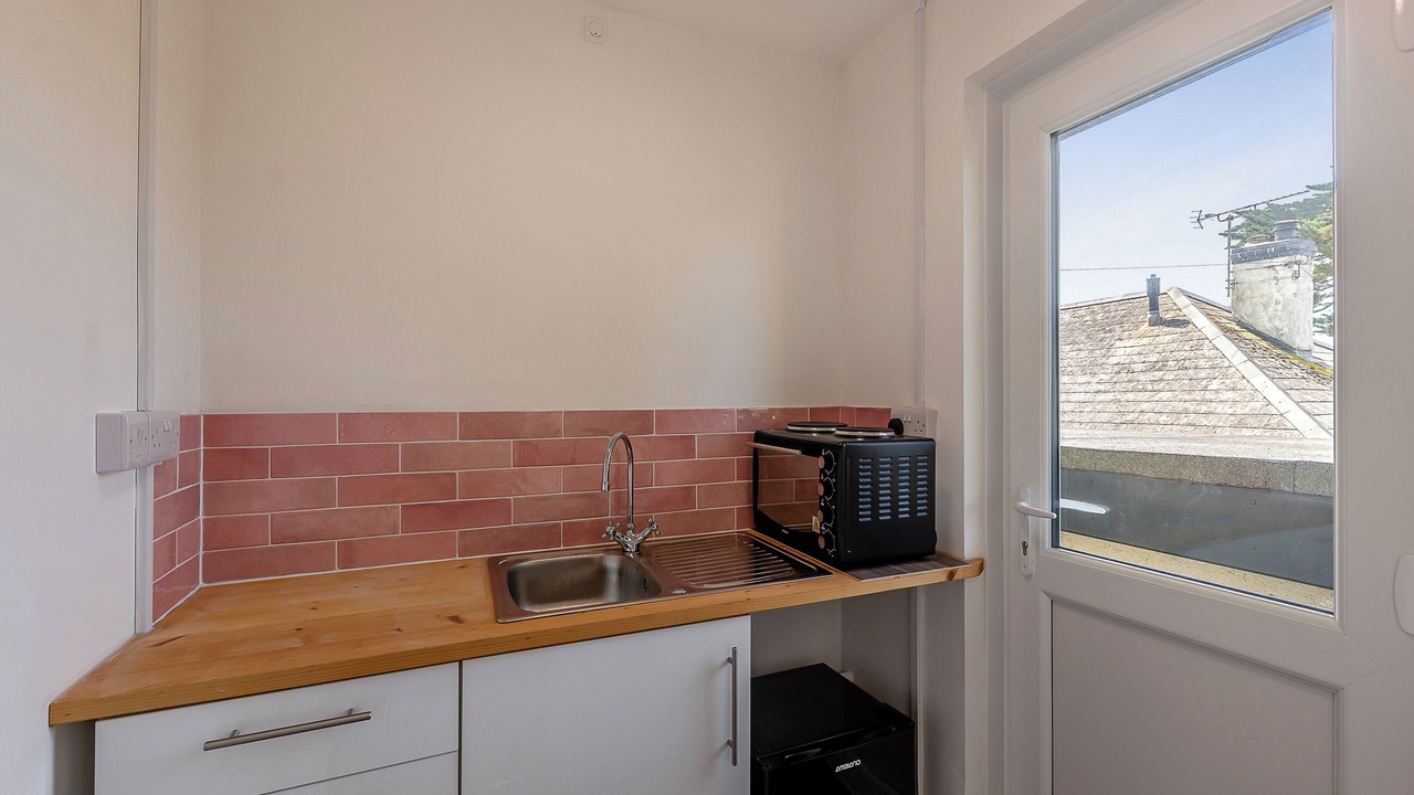 Photo of Others in Hope-Cove