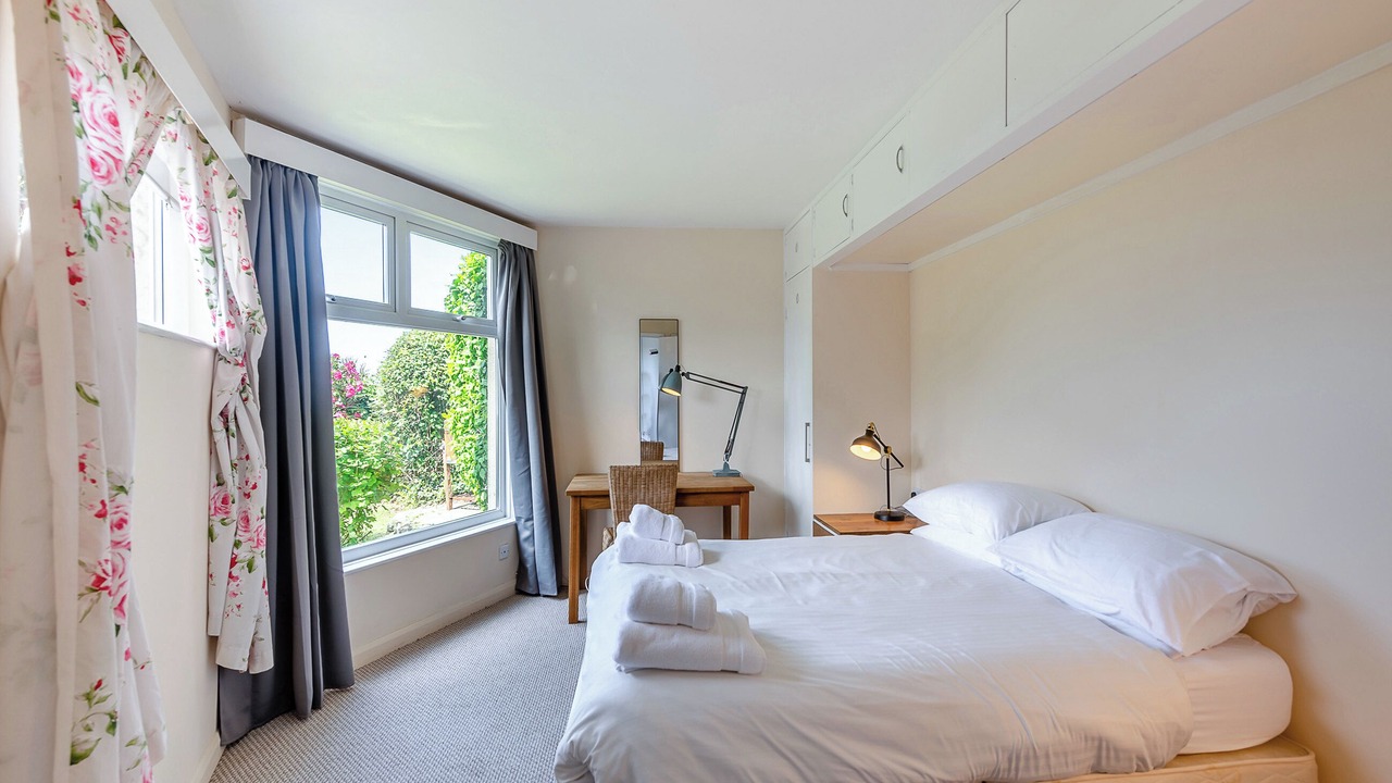 Photo of Others in Hope-Cove