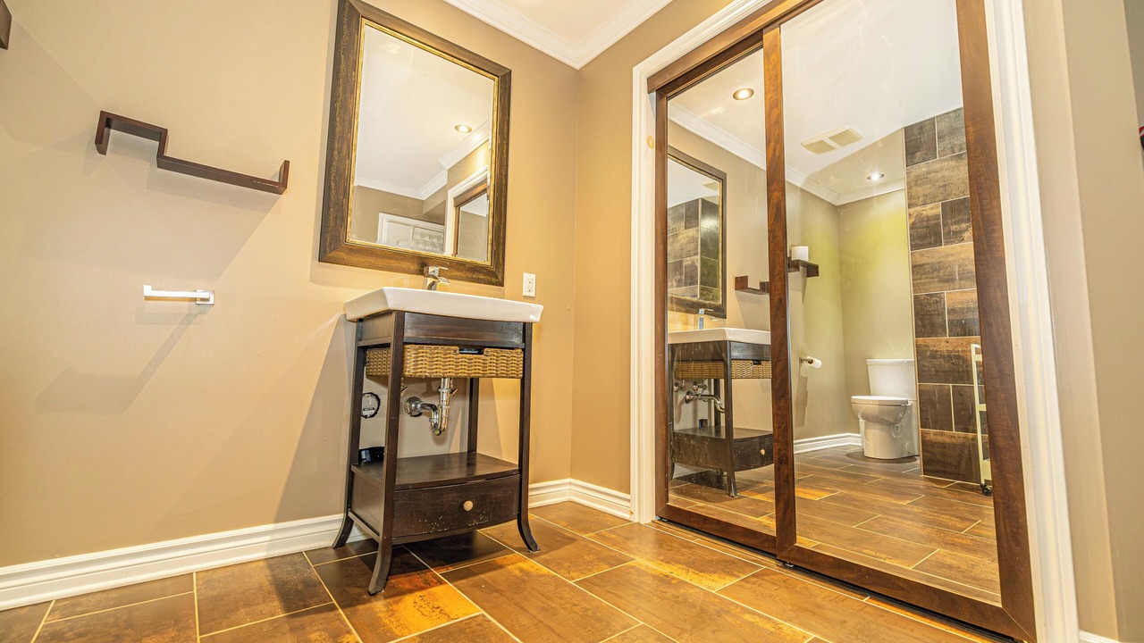 Photo of Bathroom in Brossard