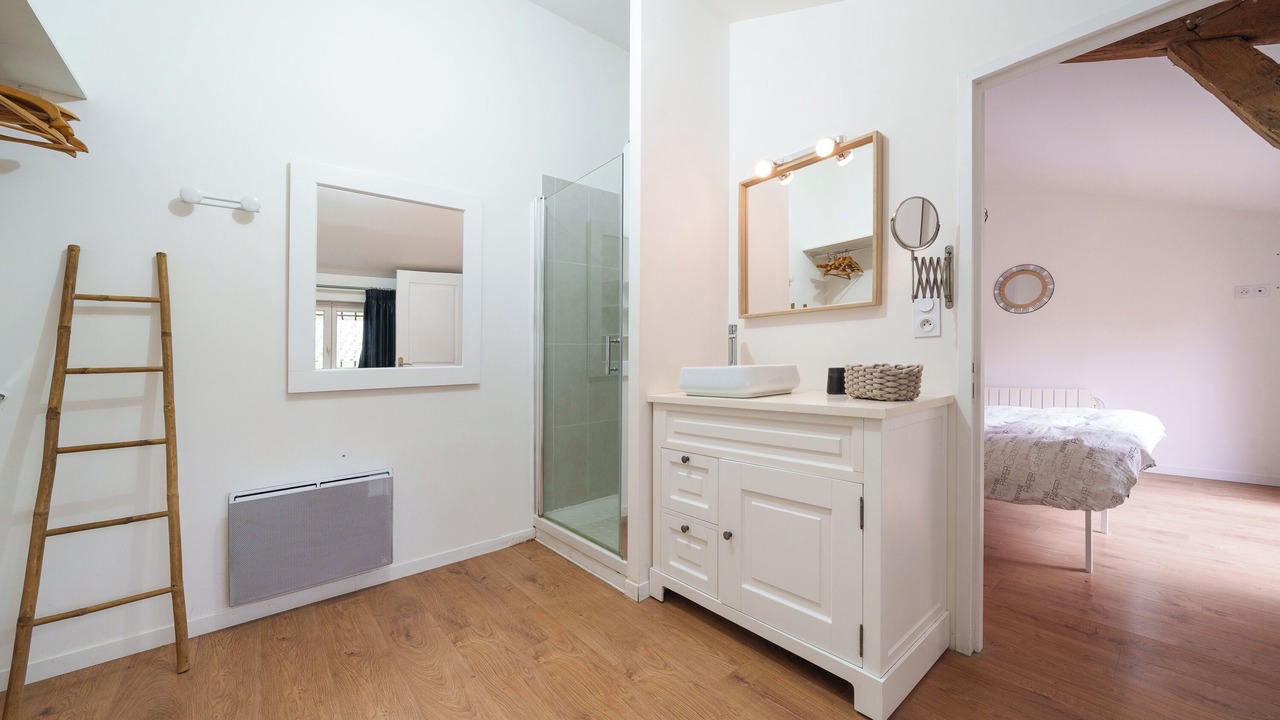 Photo of Bathroom in Bourgueil