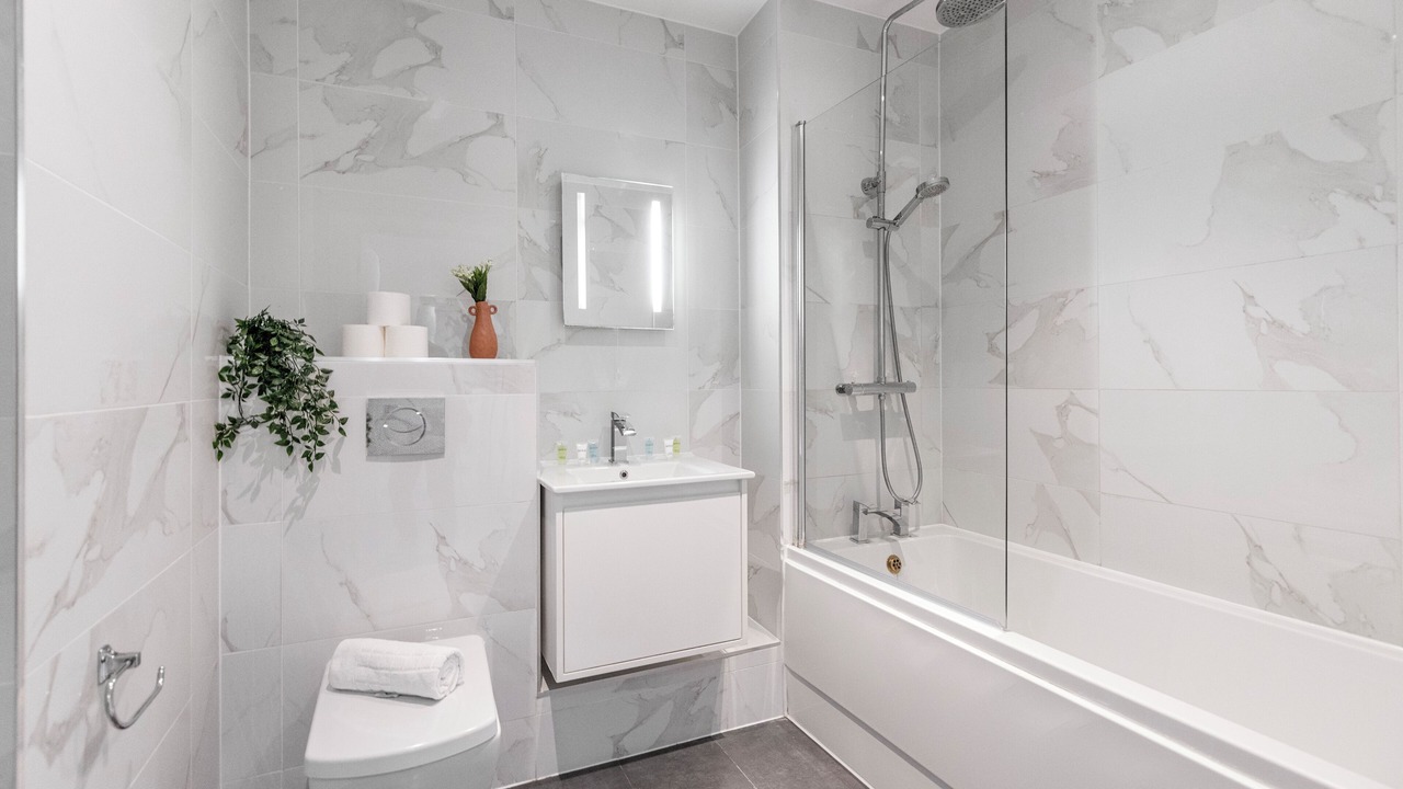 Photo of Bathroom in Lea Bridge