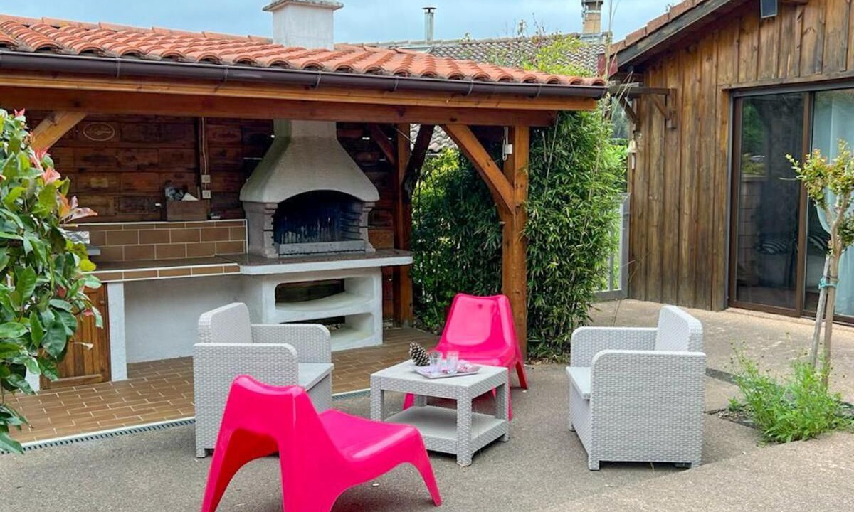 Photo of Patio Balcony in Onesse-et-Laharie