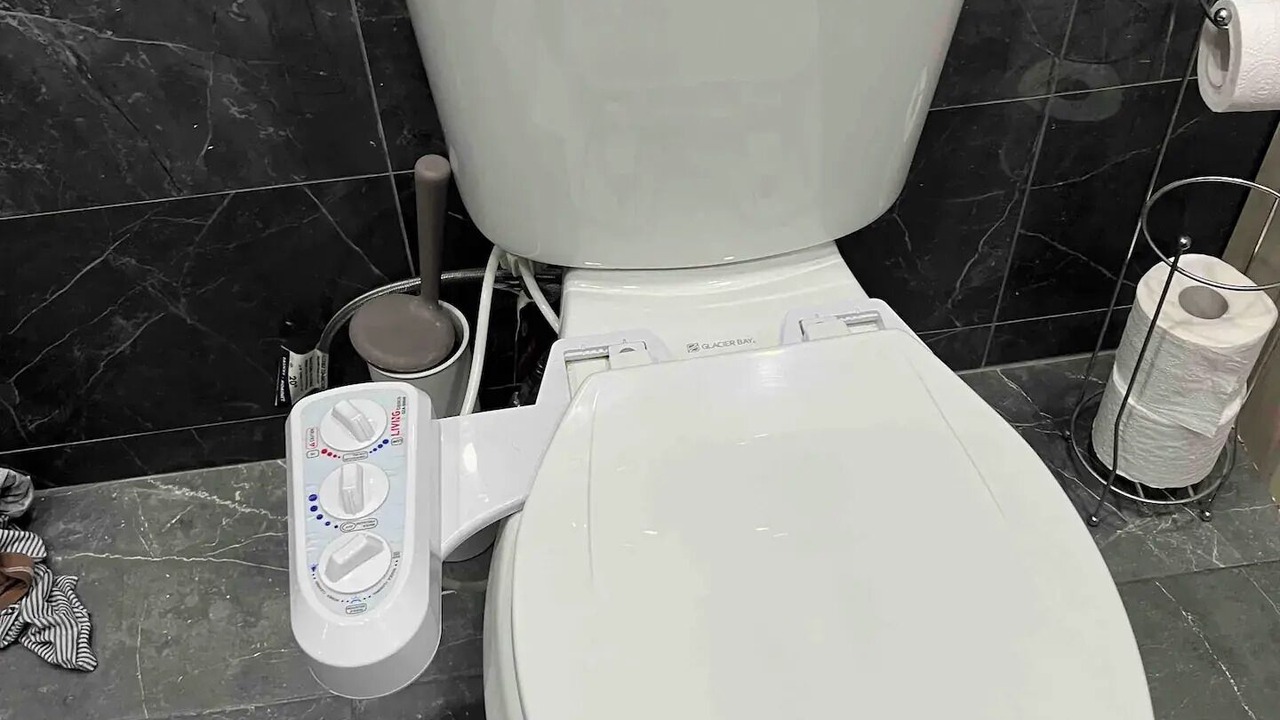 Photo of Bathroom in Monkland Village
