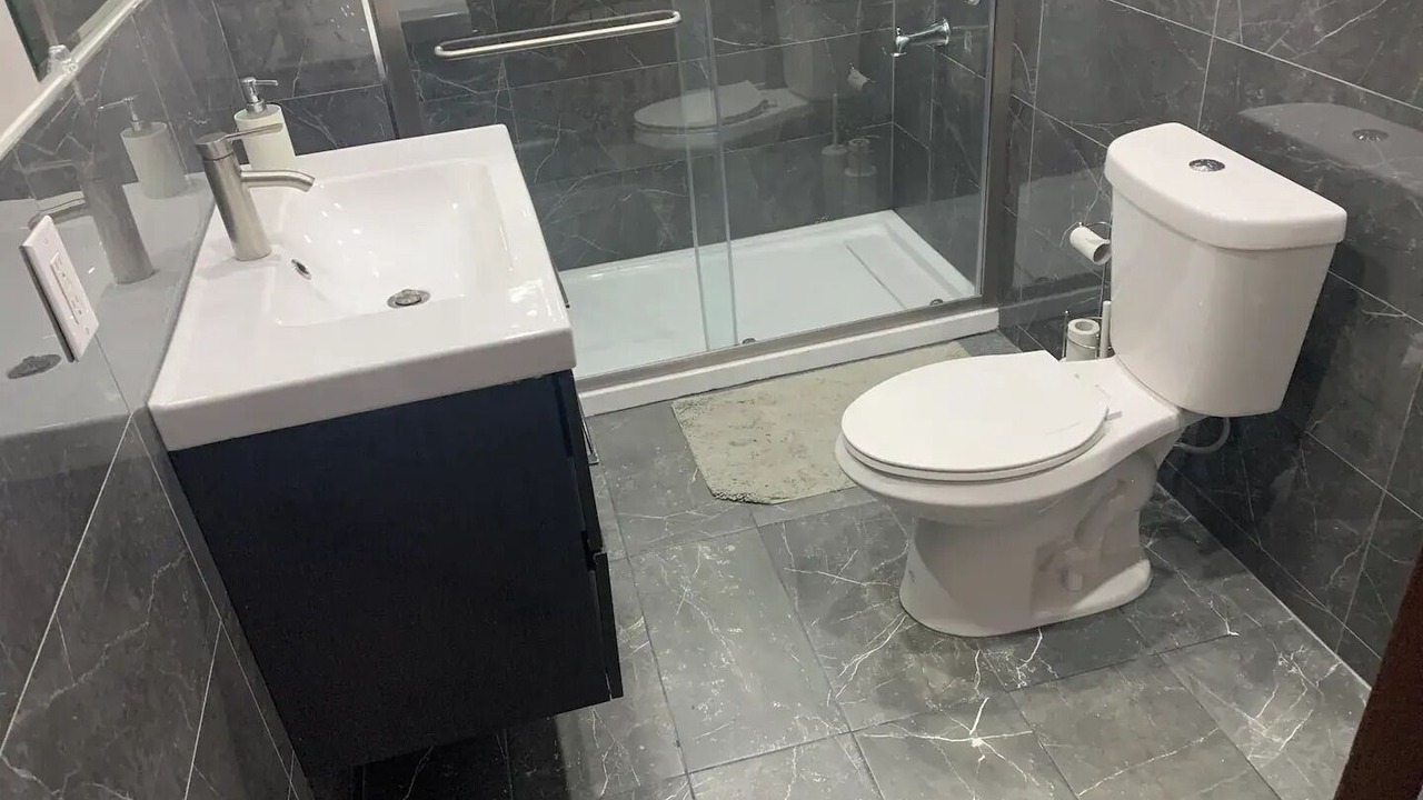 Photo of Bathroom in Monkland Village