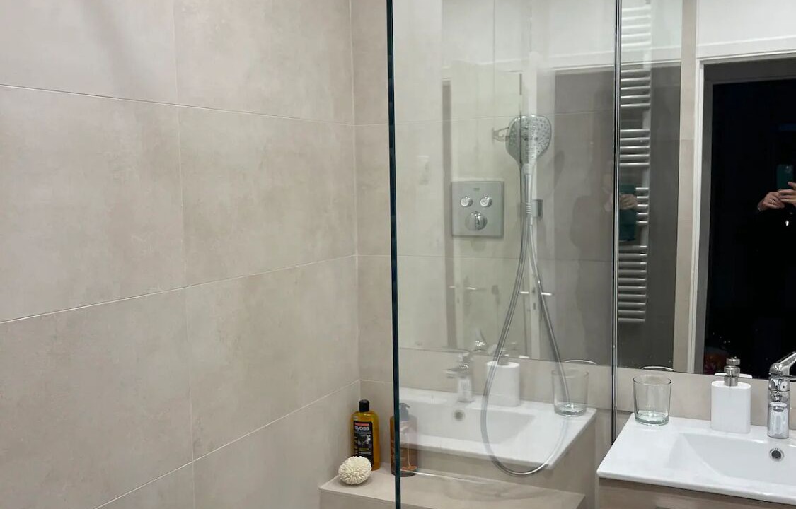 Photo of Bathroom in Neuilly-sur-Seine