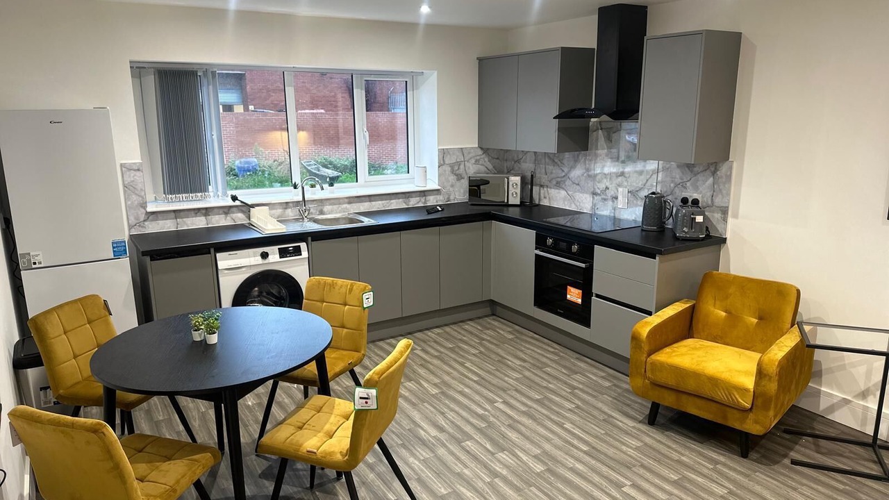 Photo of Kitchen in Long Eaton