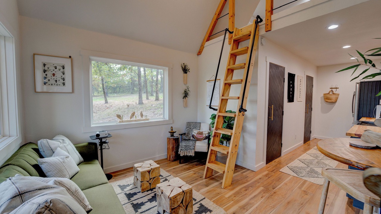 Photo of Livingroom in Fayetteville