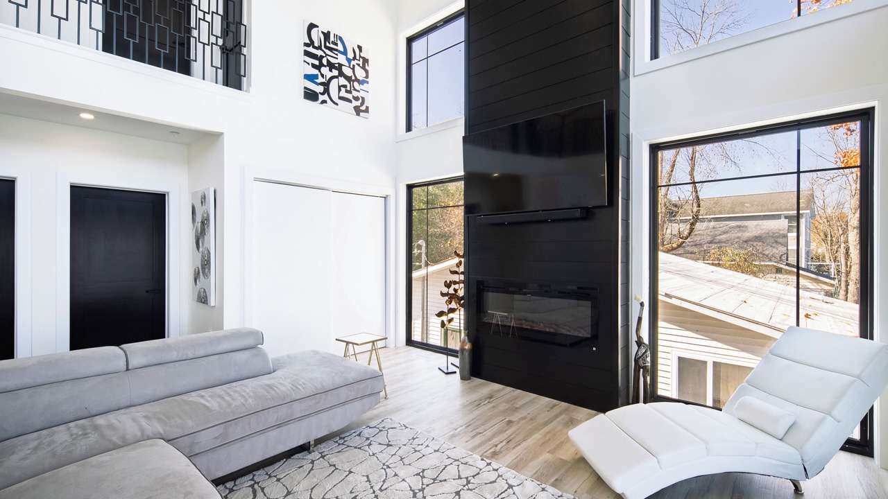 Photo of Livingroom in Saratoga Springs