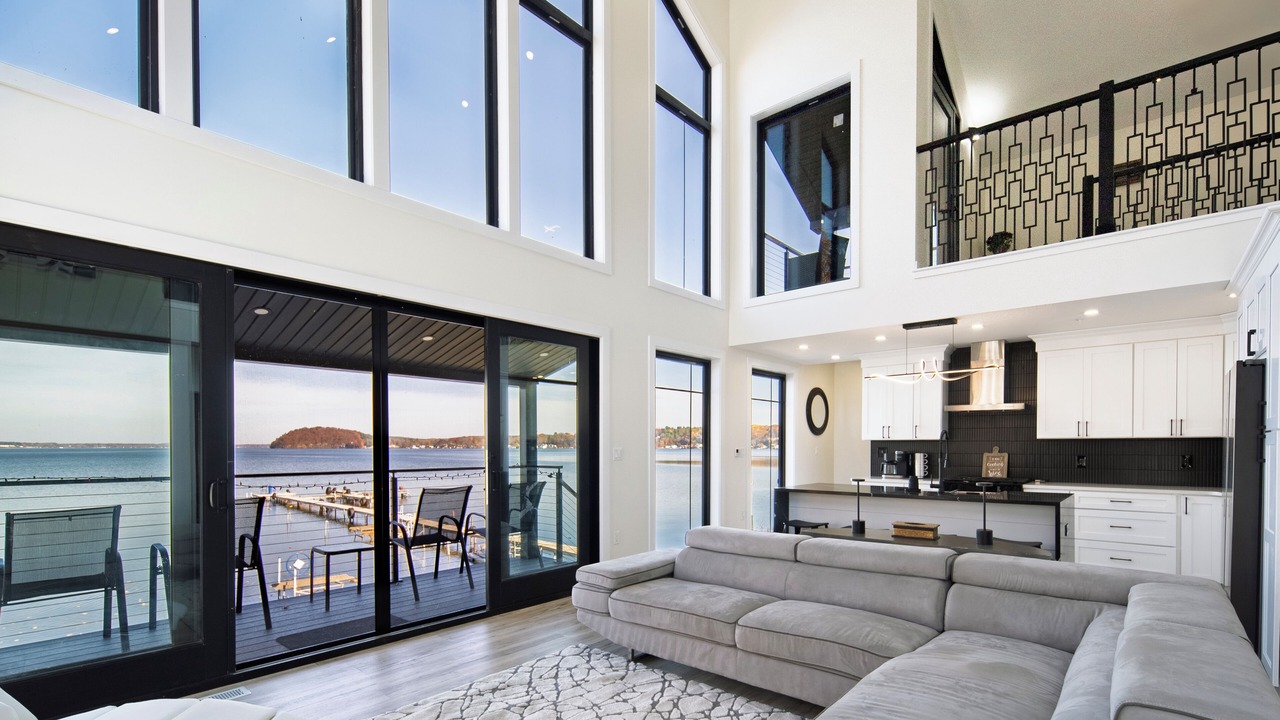 Photo of Livingroom in Saratoga Springs