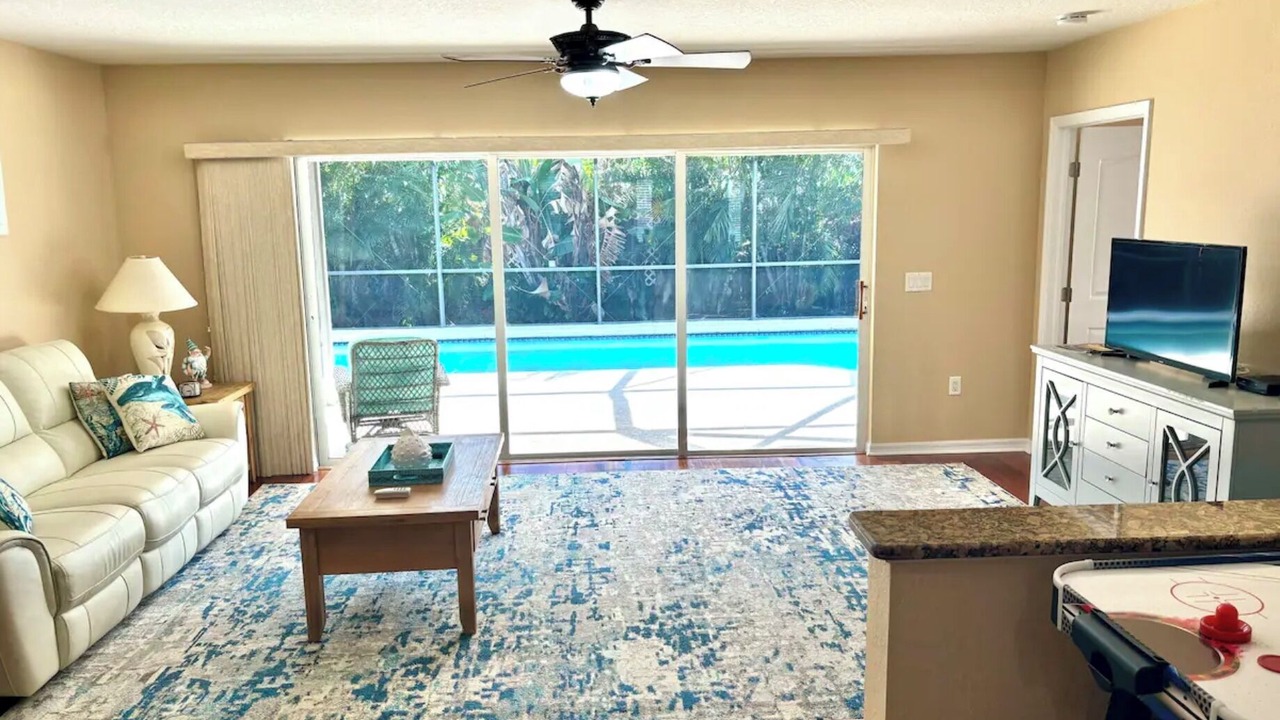 Photo of Livingroom in Palm Harbor