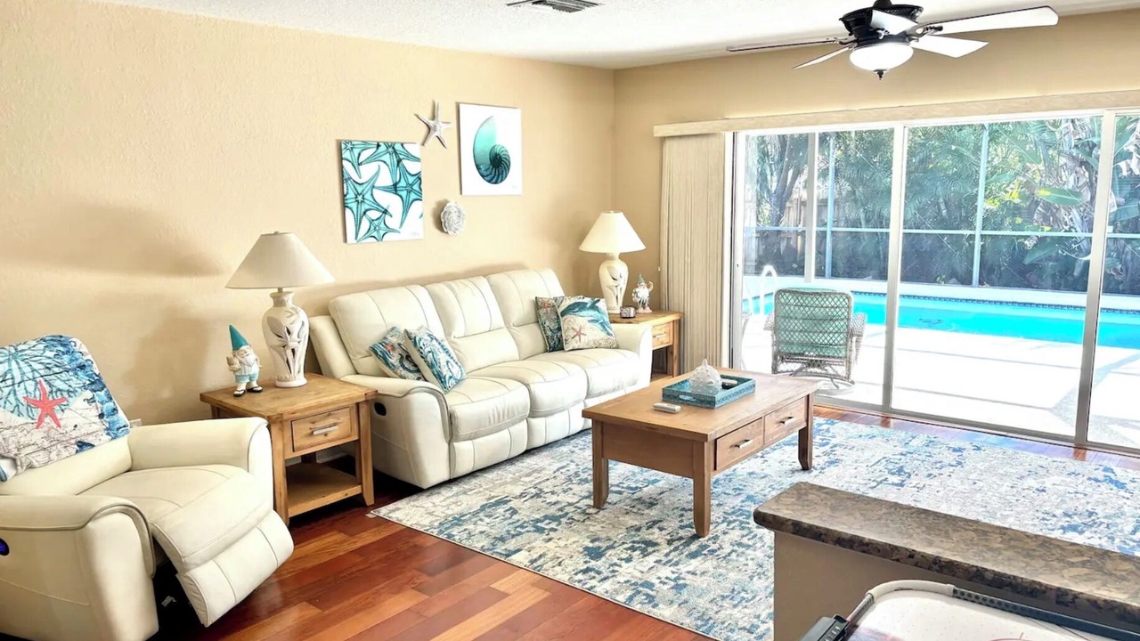 Photo of Livingroom in Palm Harbor