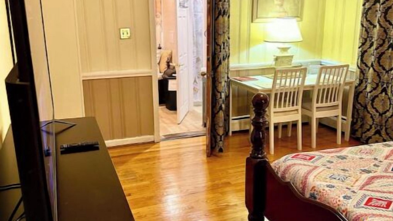 Photo of Bedroom in Lynchburg