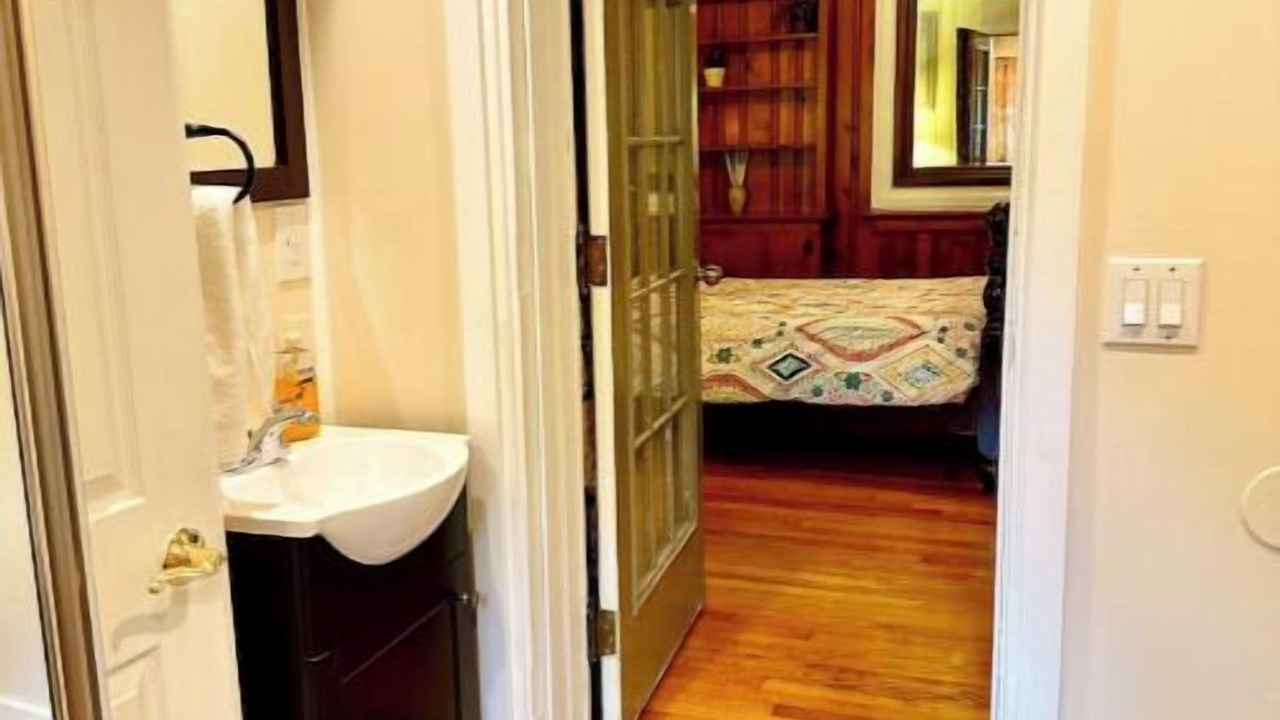Photo of Bedroom in Lynchburg