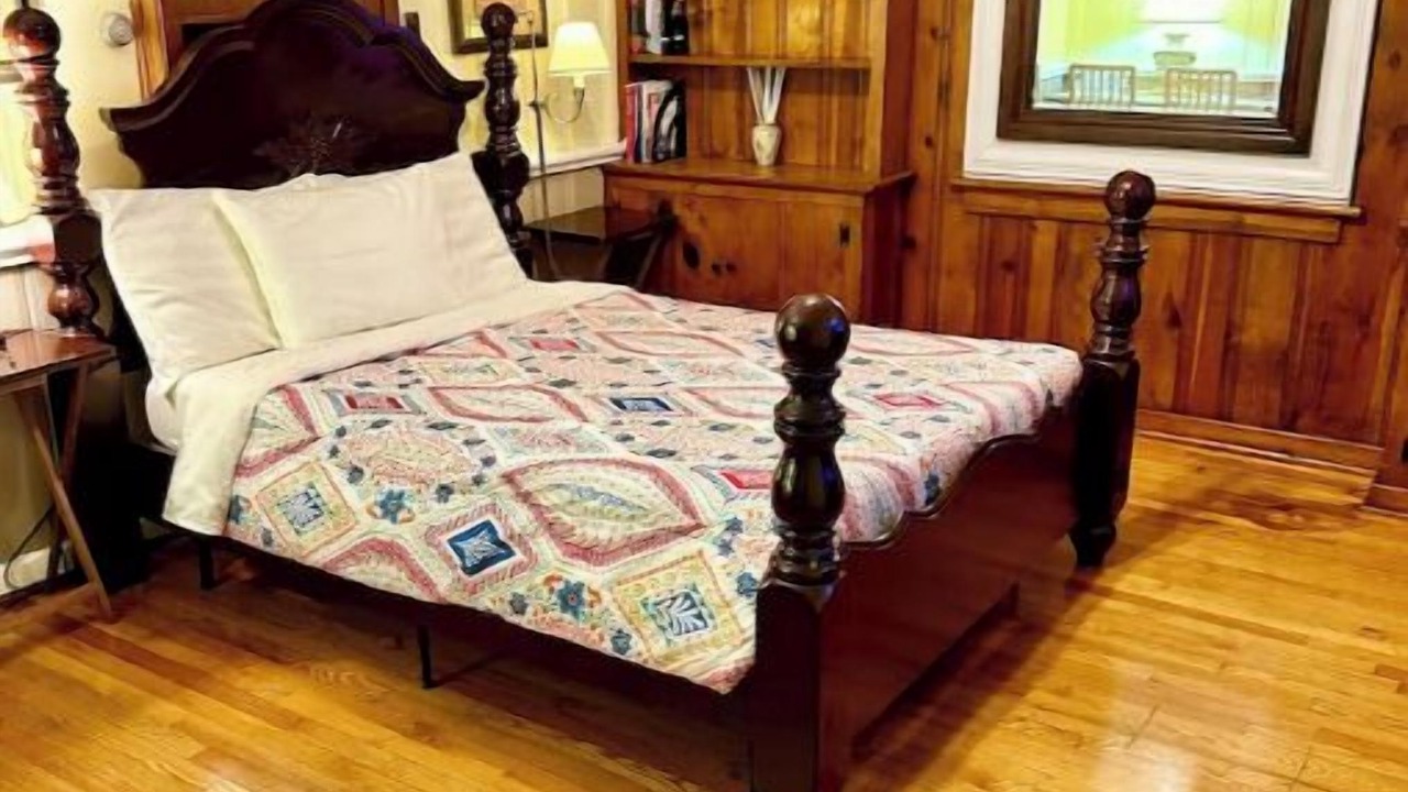 Photo of Bedroom in Lynchburg