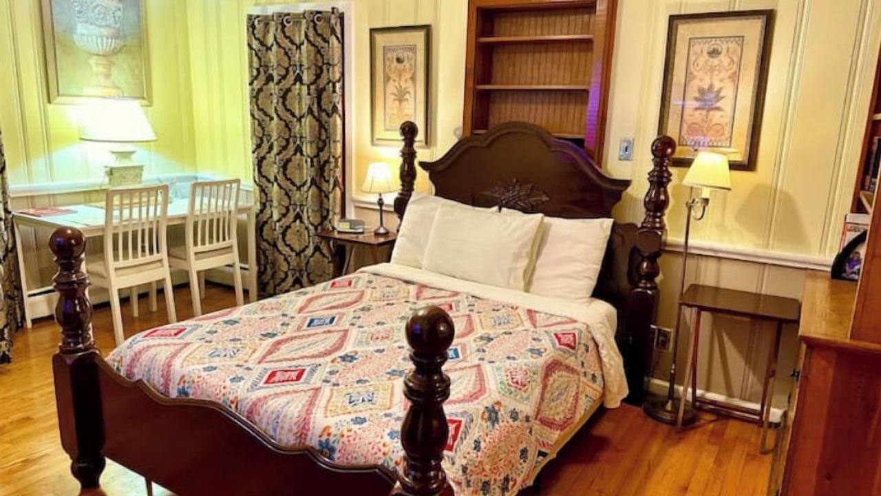 Photo of Bedroom in Lynchburg
