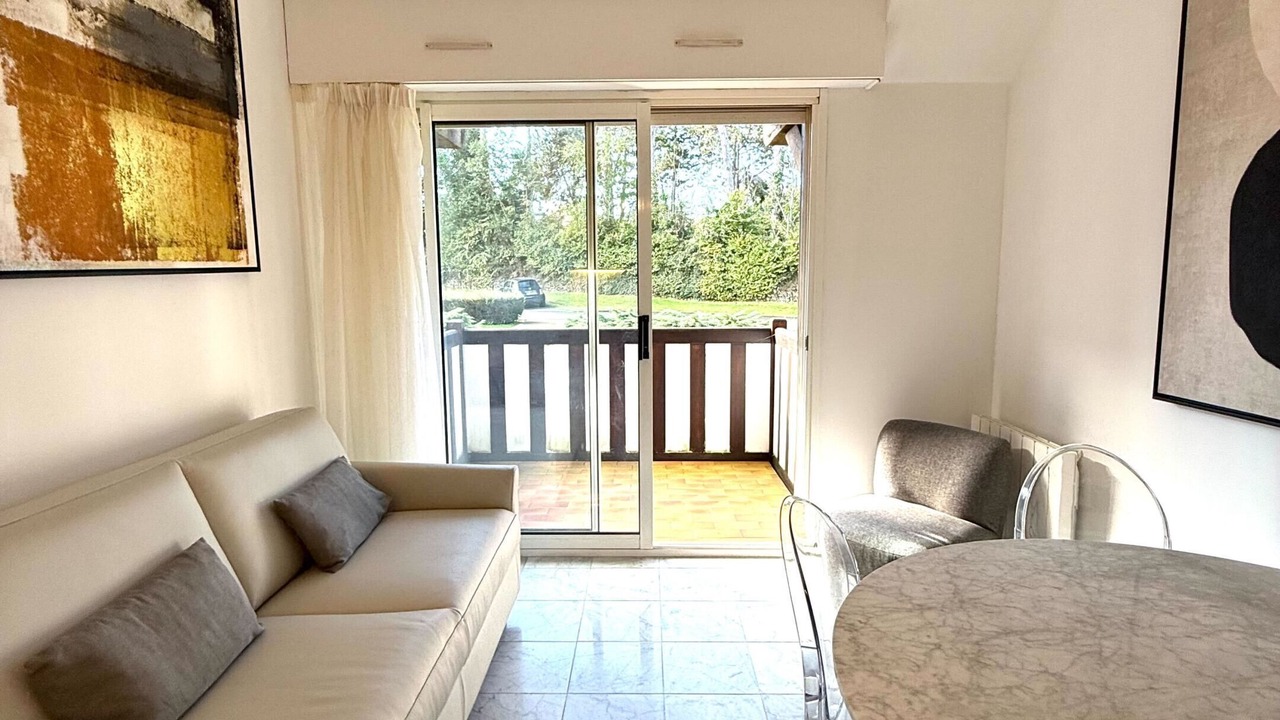 Photo of Livingroom in Deauville