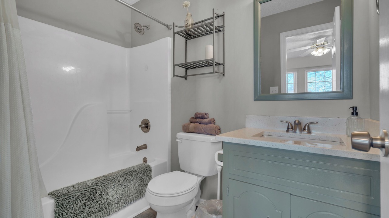 Photo of Bathroom in Oak Grove