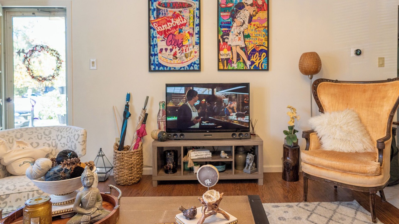 Photo of Livingroom in Mount Laurel