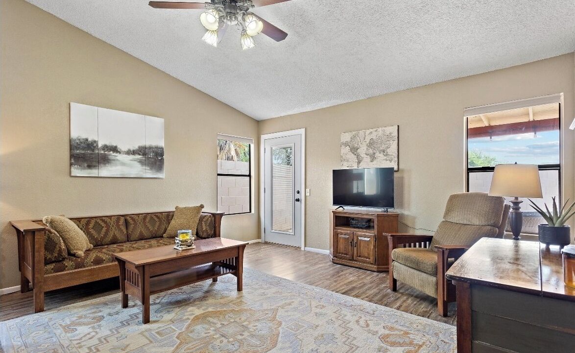 Photo of Livingroom in Casas Adobes