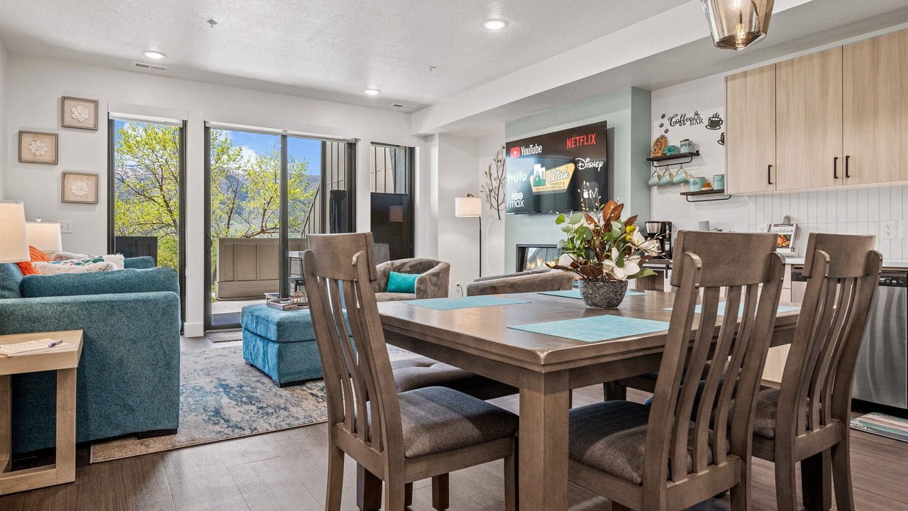Photo of Livingroom in Wolf Creek