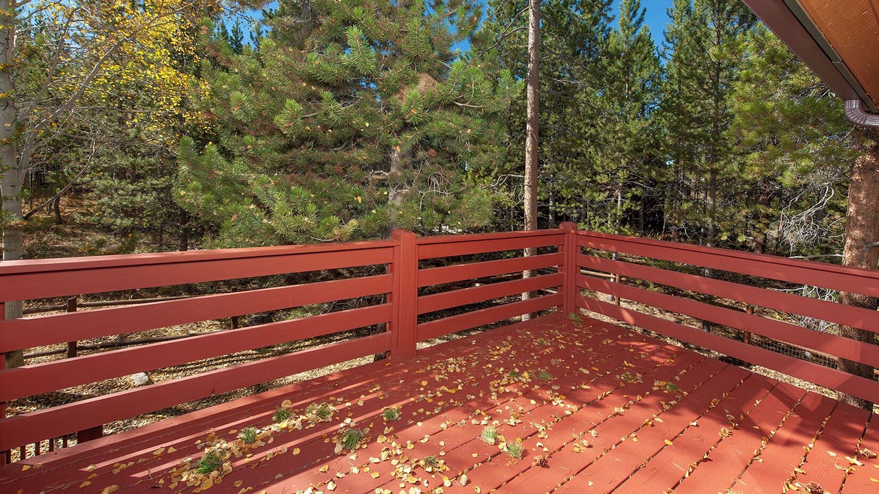 Photo of Patio Balcony in Three Peaks